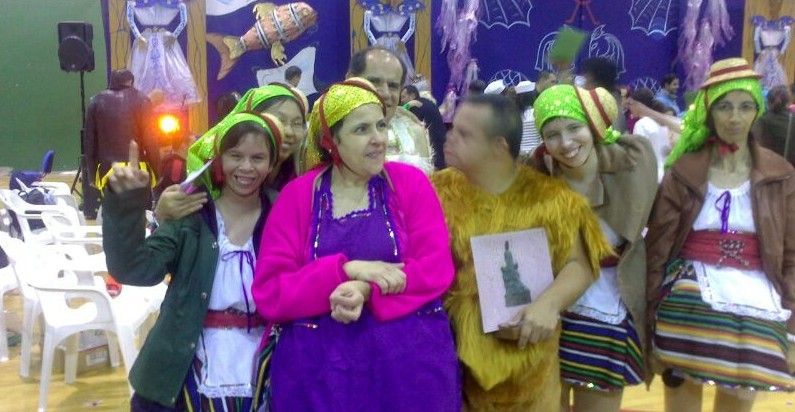 El Centro Ocupacional de Mog�n gana el 1� premio de la Gala del Carnaval Provincial 