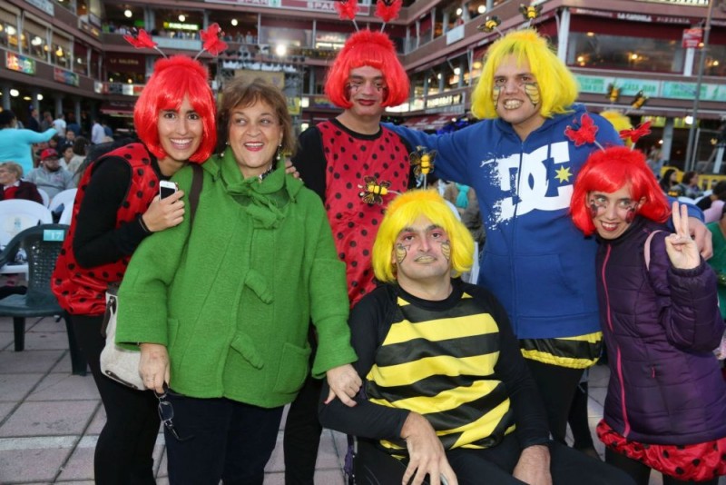 M�s de 150 personas participan  en el Carnaval Sin Barreras de Faunaval