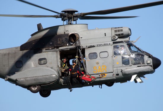 30.000 firmas piden a Defensa que incremente los medios y materiales para encontrar el helic�ptero del SAR