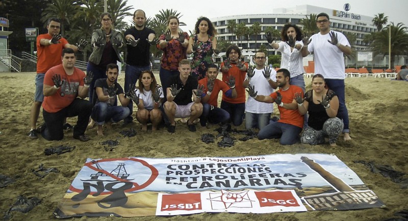 J�venes Socialistas de Maspalomas se manifiestan contra las prospecciones 
