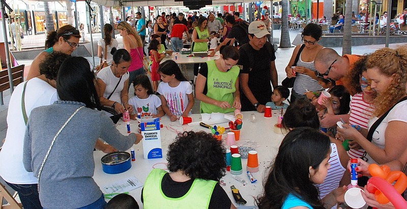 El D�a del Libro en San Luc�a se inspira en el circo 