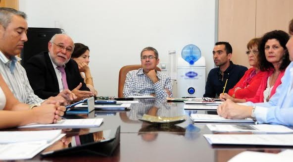 San Bartolom� de Tirajana y Educaci�n comparten preocupaci�n por el abandono escolar temprano