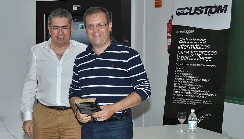 Javier Campos gana el  I Concurso de Microrrelatos de Maspalomas