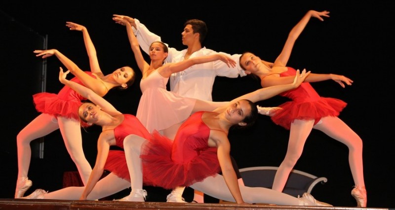 Maspalomas celebra el D�a Internacional de la Danza con �Fantas�a y El Cascanueces�