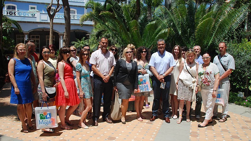 Periodistas rusos visitan Puerto de Mog�n