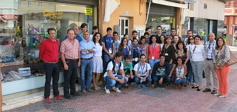 Santa Luc�a celebra el I Concurso de Escaparates del D�a de Canarias