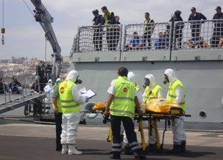 El SUC participa en un simulacro de intervenci�n a un buque de terroristas y trata de blancas