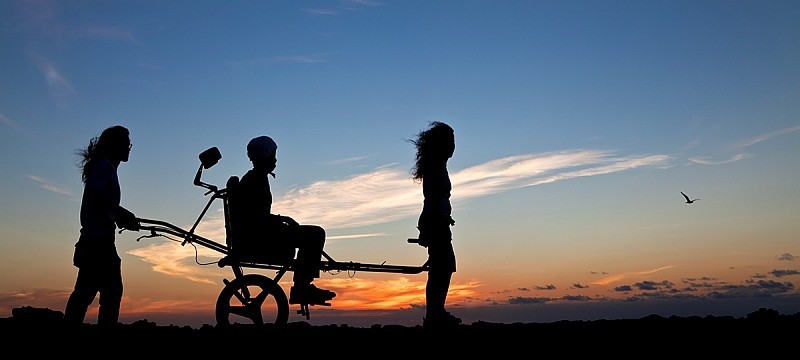 Tirajana organiza un curso de senderismo adaptado 