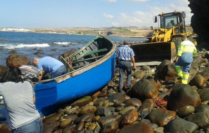 Llegan dos embarcaciones con 50 inmigrantes a bordo