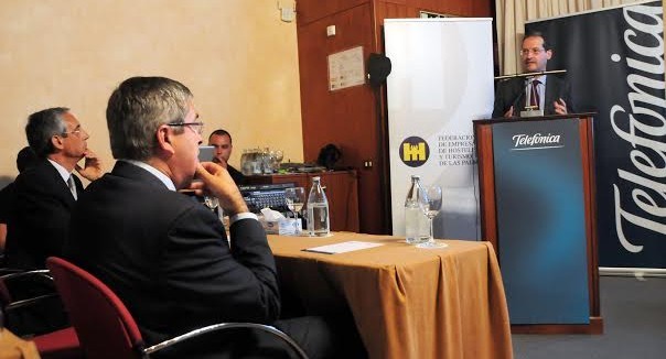 Maspalomas y la FEHT colaboran con Telef�nica en la propuesta de Redes Wifi 
