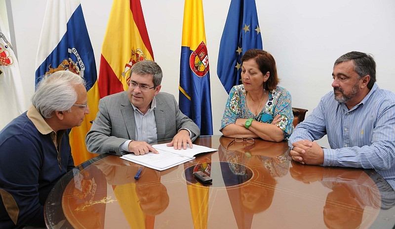 Universo Unido becar� a 10 universitarios del municipio