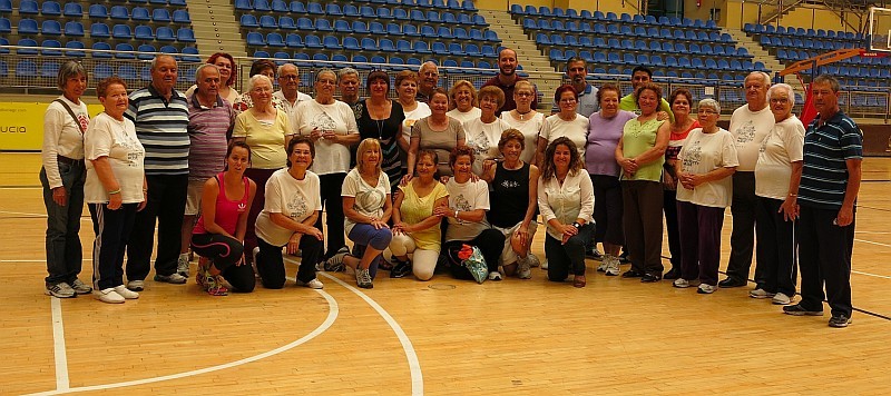 Dunia Gonz�lez anima a los mayores a �mantenerse activos� 