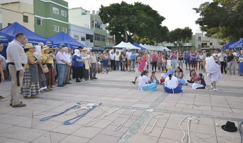 El Tablero recuerda la infancia aparcera en la 17� Feria de la Zafra