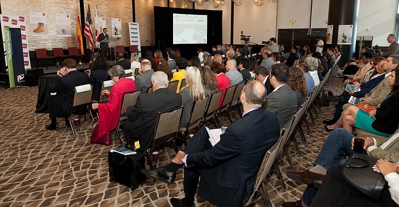 Rivero expone en Miami las ventajas de operar desde el Archipi�lago