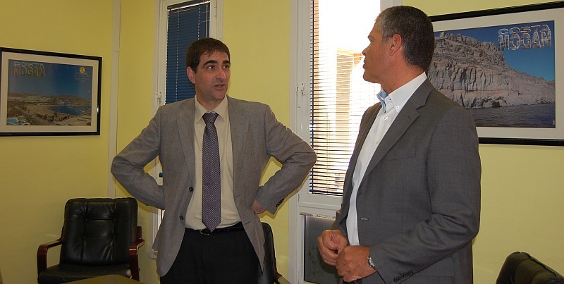 Paco Gonz�lez se re�ne con el Director  General de Dependencia, Menor y Familia del Gobierno de Canarias 