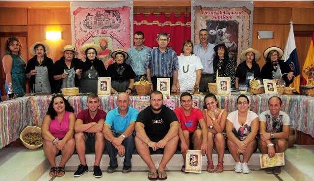 Tunte presenta las fiestas de Santiago rememorando tradiciones populares