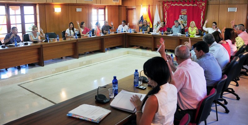 El Ayuntamiento repondr� la red el�ctrica robada en el T-8 de El Tablero