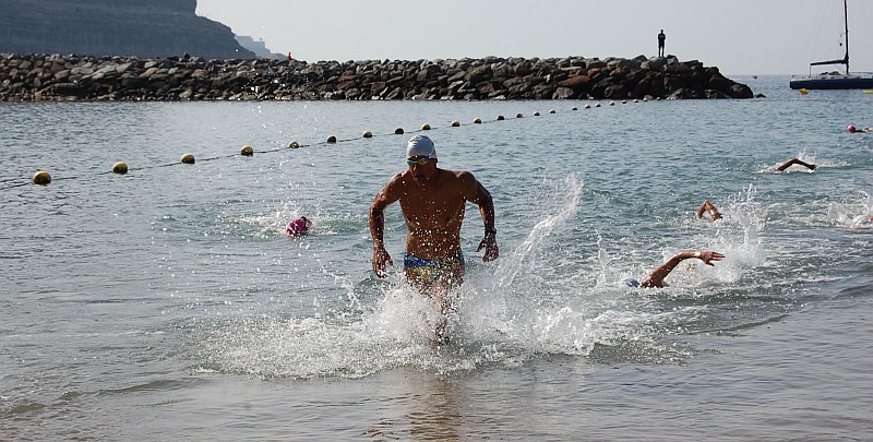 VIII Traves�a a Nado Taurito-Playa de Mog�n 