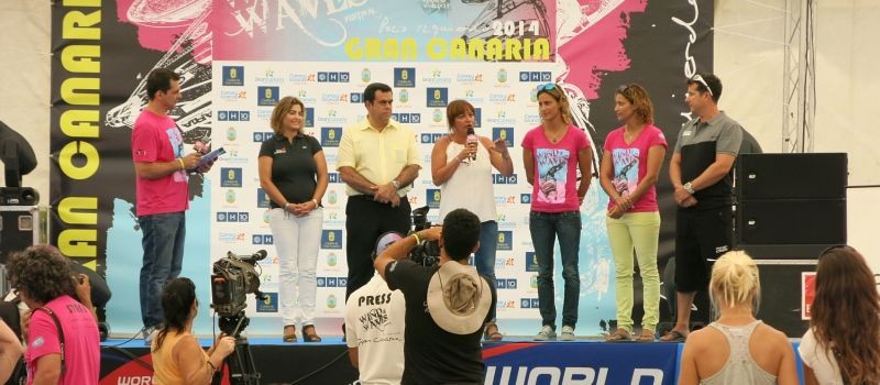 El Mundial de Windsurfing arranca inmerso en el Wind & Waves Festival 