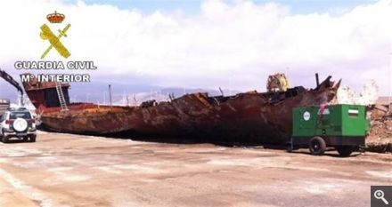 El vertido de petroleo en la zona del Castillo del Romeral, apunta a un accidente