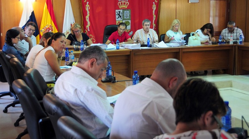 San Bartolom� desbloquea la licitaci�n del servicio de recogida de basuras y limpieza de playas 