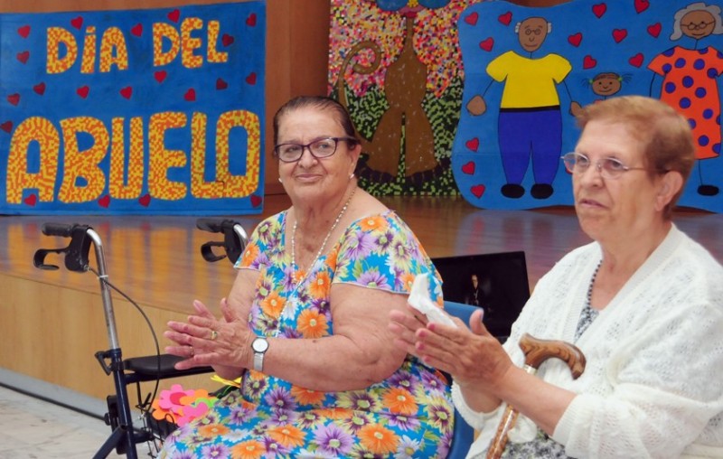 Los abuelos de Maspalomas celebran su d�a con los nietos