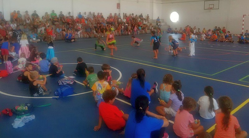 Mog�n finaliza con �xito la Escuela Deportiva de Verano 