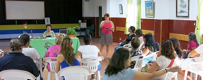 Los aromas invaden la Asociaci�n de Vecinos El Taro