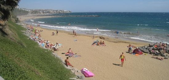 Fallecen un padre y su hijo ahogados en Playa del Ingl�s