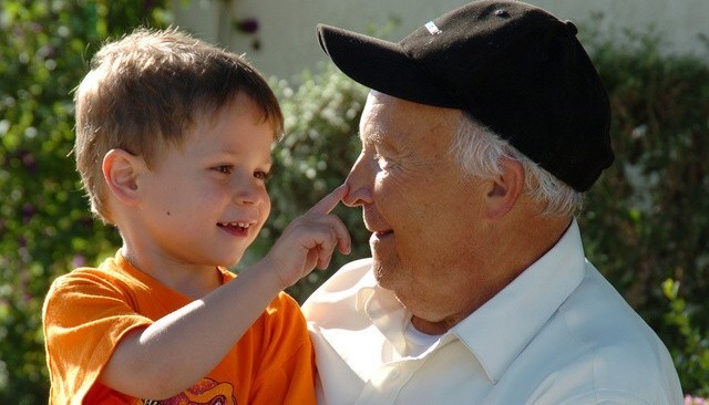 Los abuelos, clave en la educaci�n de los ni�os