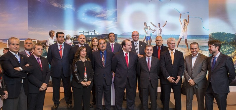 Paulino Rivero: �El negocio tur�stico canario ha crecido un 30% esta legislatura�