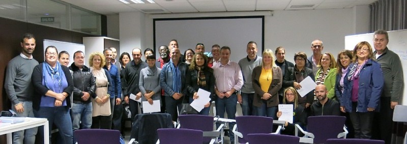 Emprende Santa Luc�a entrega los t�tulos a 220 empresarios 