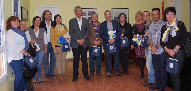 El alcalde de Mog�n invita a los centros escolares a las actividades del Bicentenario