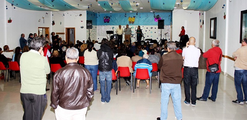 Los mayores de Castillo del Romeral ya disfrutan las mejoras de su centro