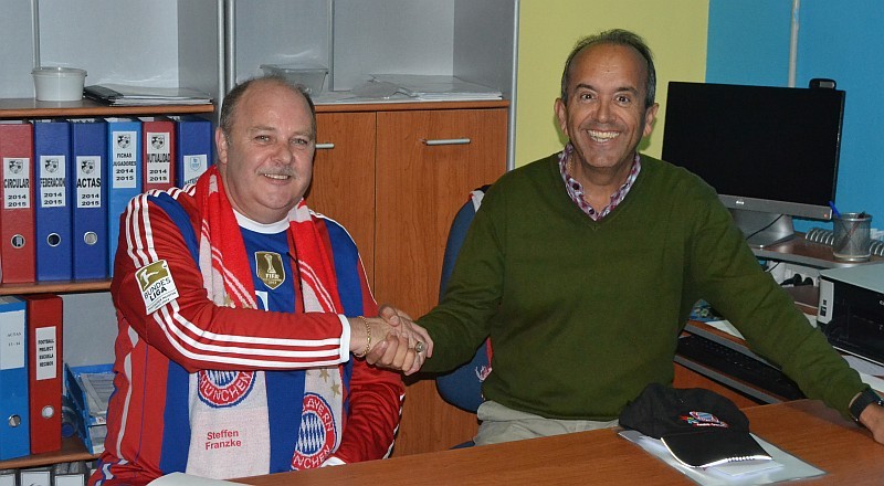 La U.D. San Fernando y el Bayern  M�nchen firman un acuerdo de colaboraci�n