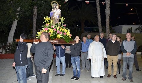 Las Crucitas ya disfruta  de sus fiestas de San Jos�