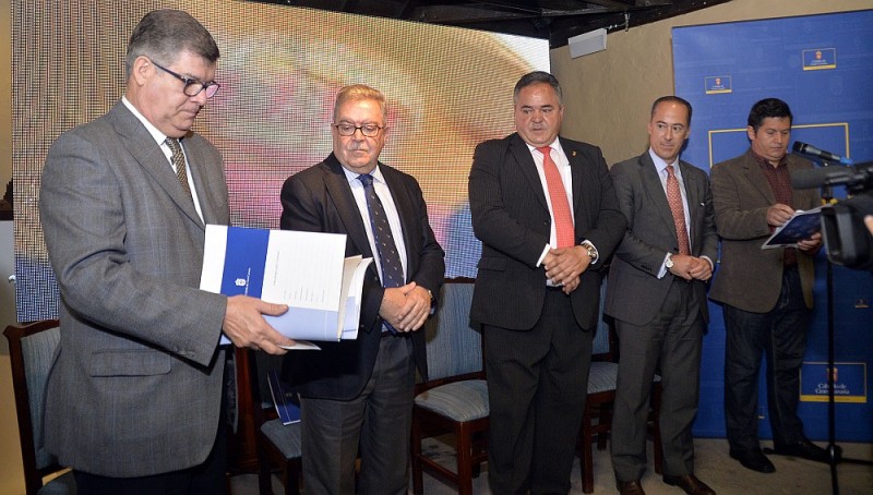 El Consejo Insular de Aguas entrega al Museo Le�n y Castillo valiosos documentos hidr�ulicos