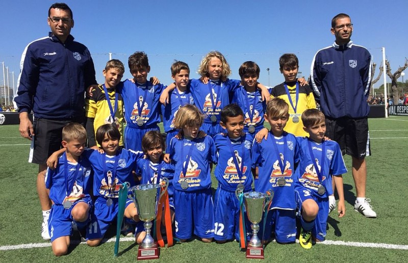El Benjam�n A del San Fernando, se proclama Campe�n del �XIII Torneo Valencia C.F Cup� 