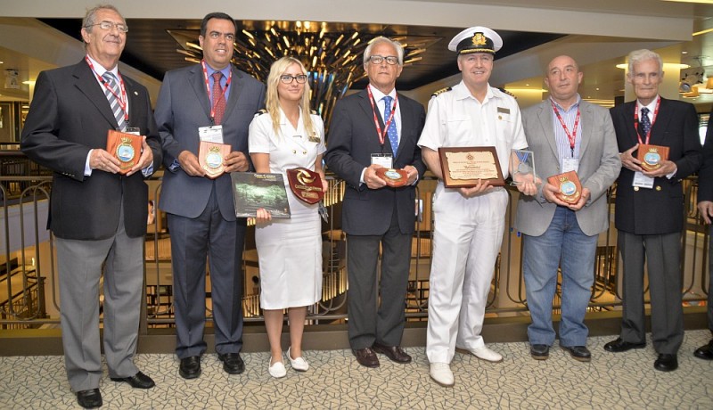 La capital recibe al coloso Britannia, en su viaje inaugural, con 3.800 pasajeros