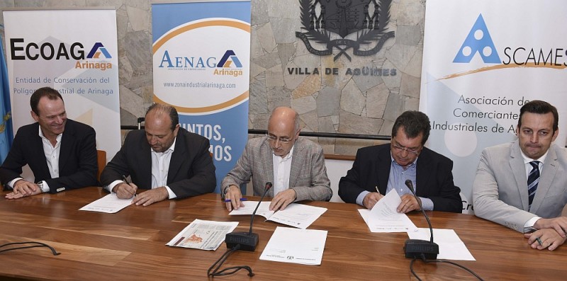 Ag�imes firma un convenio con las Asociaciones de Empresarios del municipio