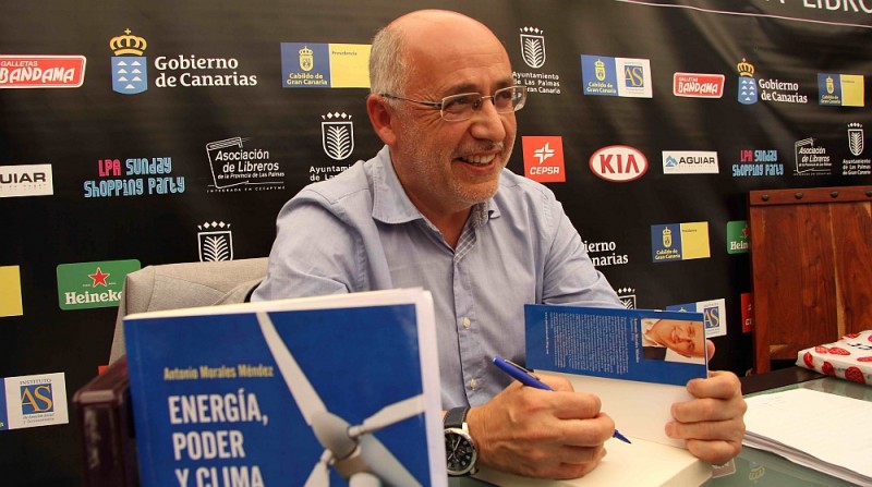 Antonio Morales presenta  �Energ�a, poder y clima�