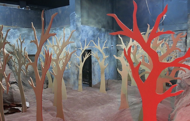 La Noche de Brujas convierte  en una pesadilla �Alicia en el pa�s de las maravillas� 