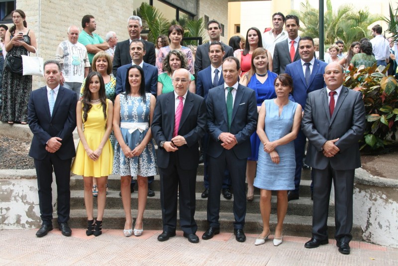 Ag�imes reparte las �reas del grupo de gobierno 