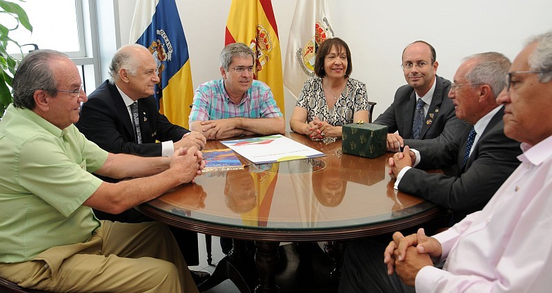 Los rotarios visitan las dependencias municipales de Maspalomas