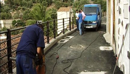 Ag�imes ejecuta la obra del muro de contenci�n de la Calle Real