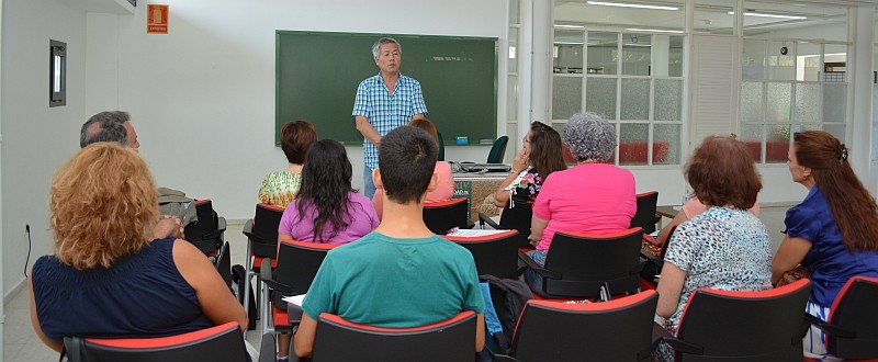 La Universidad de Verano muestras las claves para ser m�s feliz y estar m�s sano