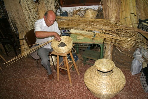 El Cabildo impulsar� la comercializaci�n para que los artesanos no abandonen su dedicaci�n