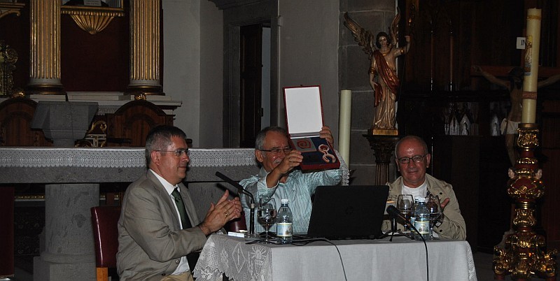 El pregonero de Santiago de Tunte peregrina por la historia del Santo