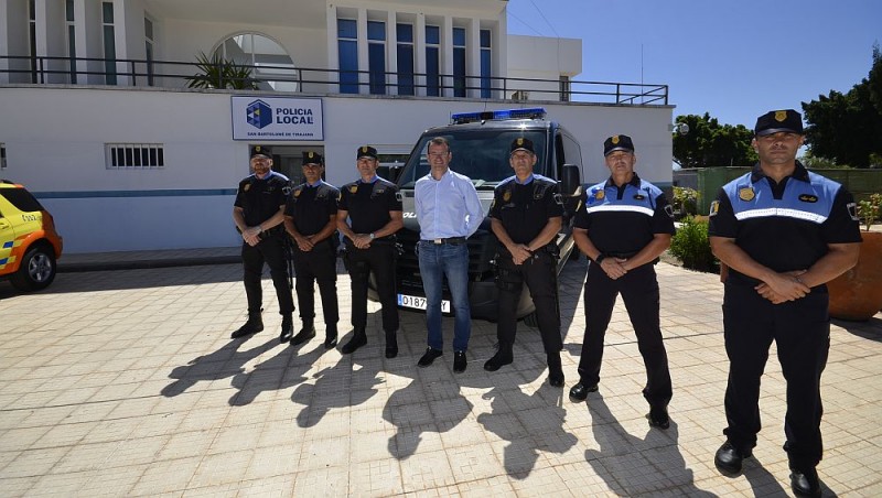 Tirajana dota de nuevos veh�culos a la Polic�a Local y Protecci�n Civil