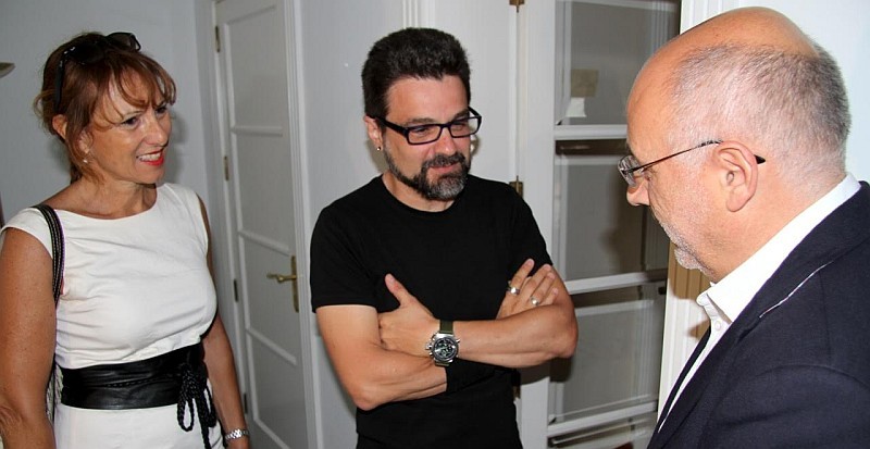 El Cabildo muestra su apoyo a la industria del cine en una visita al rodaje de �El futuro ya no es lo que era�